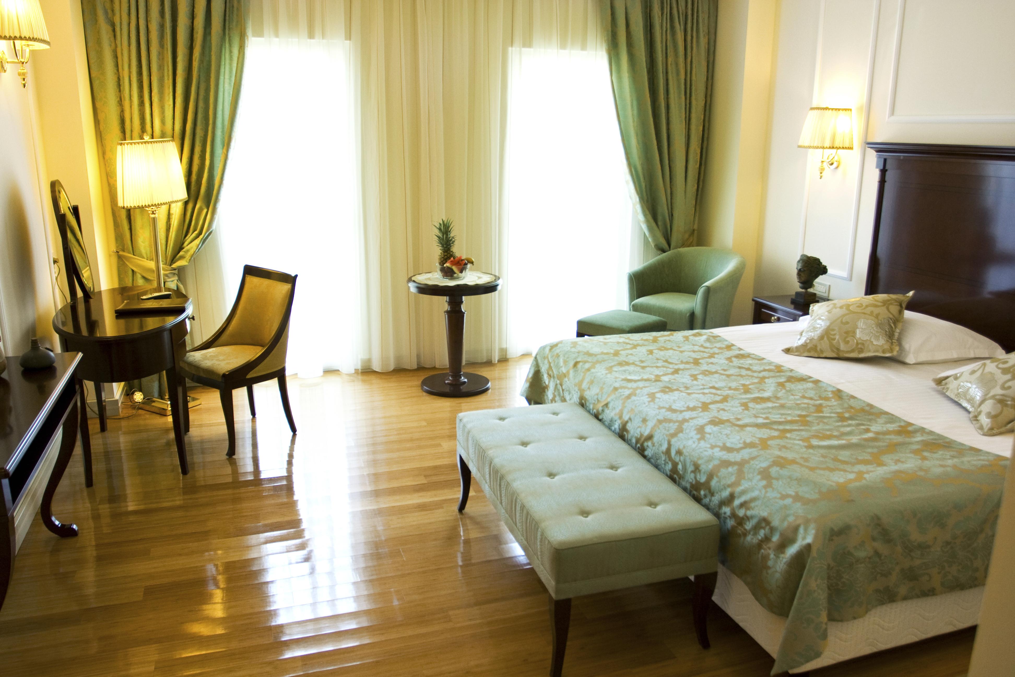 Hotel President Solin Exterior photo
