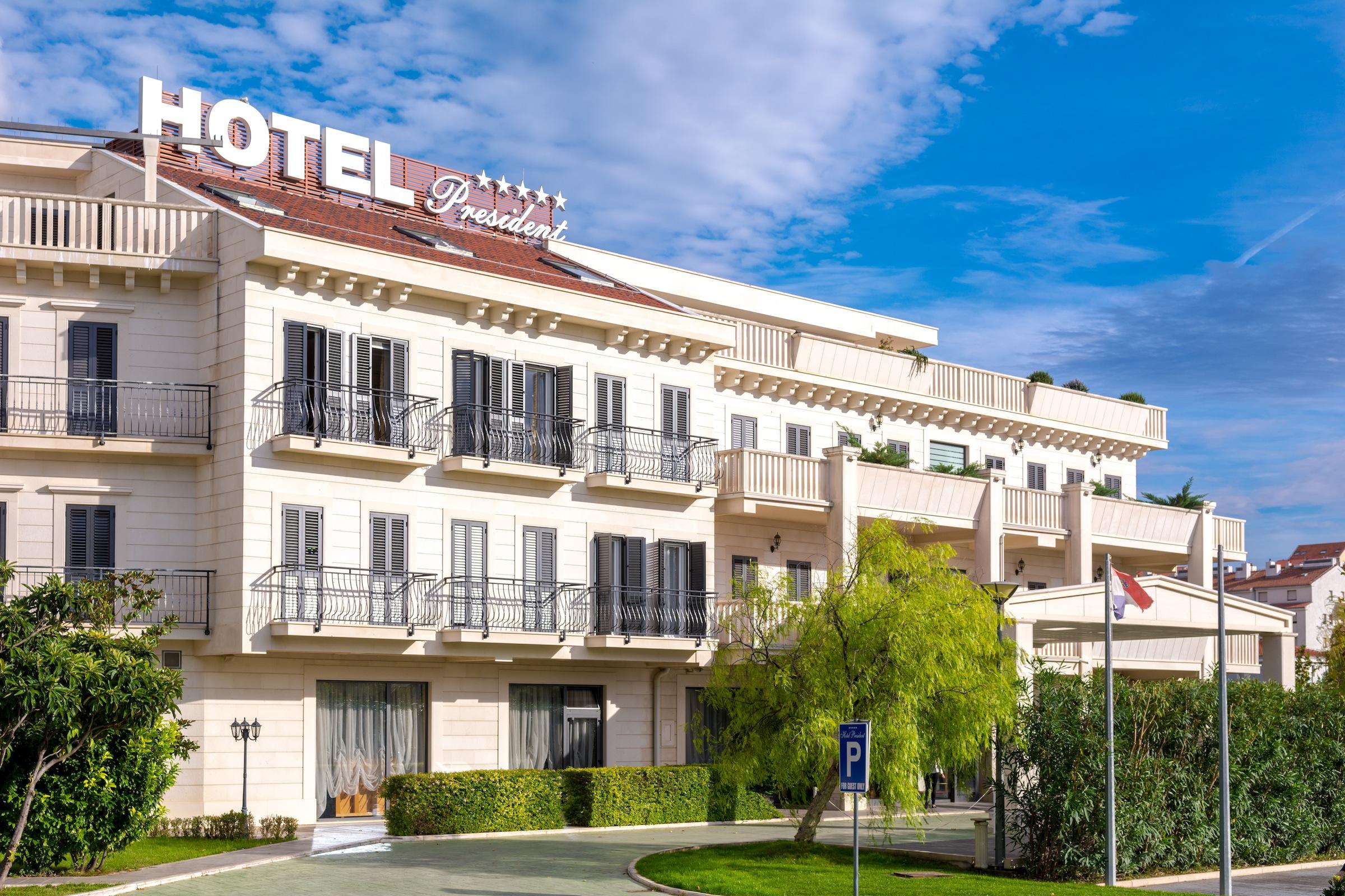 Hotel President Solin Exterior photo